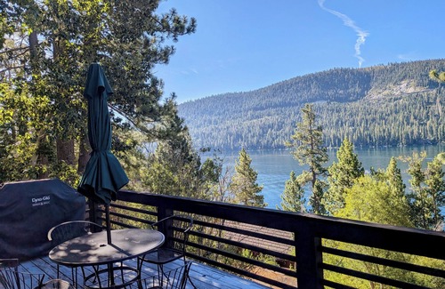 Truckee House | Donner Lake Cabin with LAKE VIEW, DECK and AC