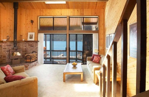 Truckee Hotel | Donner Lake Village