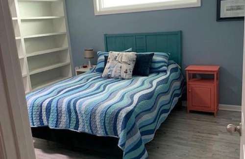 Long Beach House | Donovan's Out of the Blue
