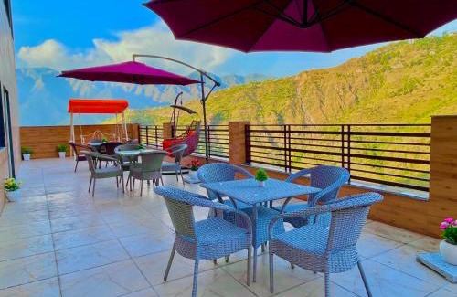 Hoshiarpur Hotel | Doon Valley Resort, Mussoorie - away from city hustle