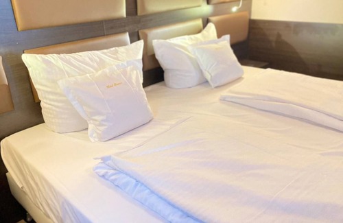 Rhein-Erft-Kreis District House | Doppelzimmer 203