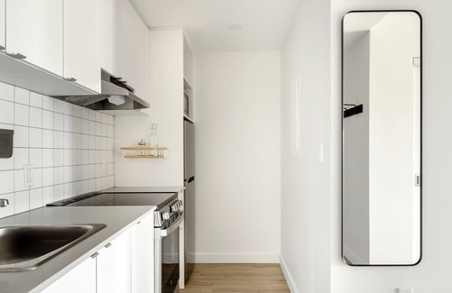 Downtown Montreal Apartment | Dorchester Luxe Studio in Downtown Montreal