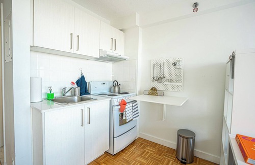 Downtown Montreal Apartment | Dorchester Serenity Suites