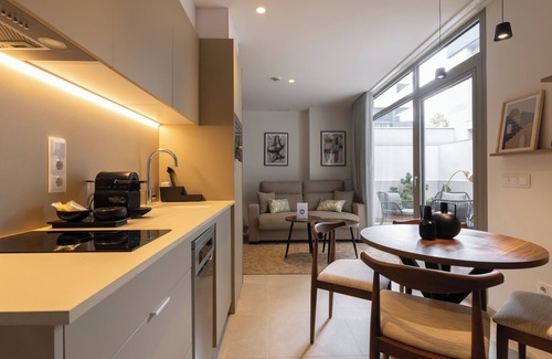 Quatre Carreres Hotel | Dorm4You Arena