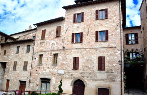 Spello Apartment | DORMIO shabby chic suite in Spello