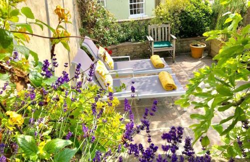 Salcombe House | Dorset House, Salcombe, with Free Parking