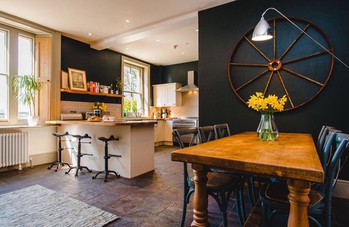 Winterborne Kingston House | Dorset Rural Country Retreat, 6 Acres, Hot Tub, Sleeps 20, near Jurassic Coast