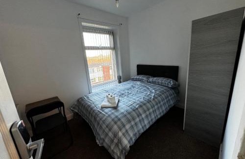 Accrington House | Double bed BW4 Accrington Burnley