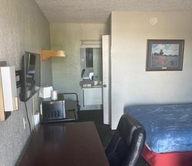 Amarillo Apartment | Double Bed Hotel Room 307