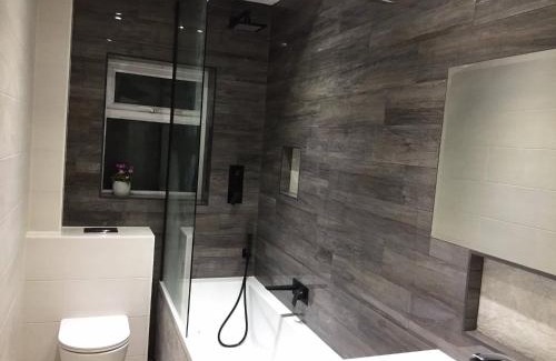 King's Lynn House | Double Bedroom, Kings Lynn, New Renovated Bathroom