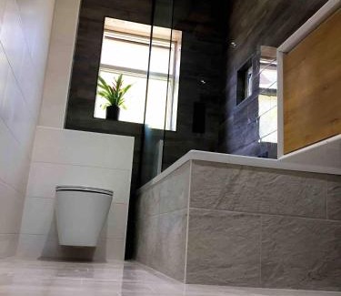 King's Lynn House | Double Bedroom, Kings Lynn, New Renovated Bathroom