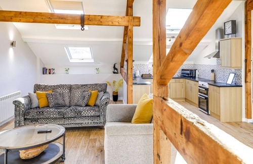 Ely Apartment | Double Comfort Room - Garden View