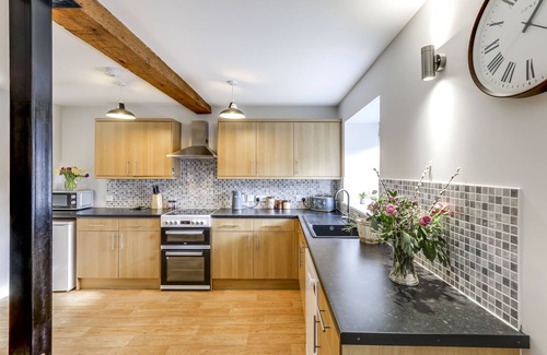 Ely Apartment | Double Comfort Room - Garden View