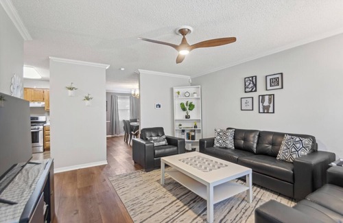 Sherwood House | Double Diamond Rentals - Awesome Neighborhood, AFB