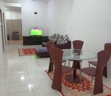 Tanjung Rambutan House | Double H Homestay