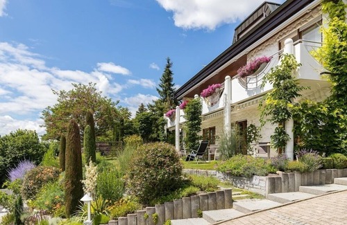 Gailingen Apartment | Double room 3, with shower and WC