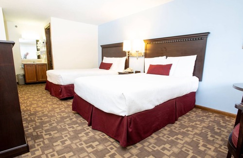 Wells Cabin | Double room - 2 double beds (2)