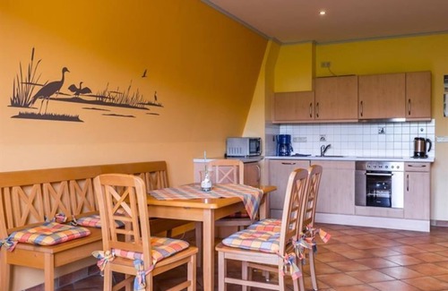 Minheim Apartment | Double room "Burglay" with balcony - apartment/guest house Kreuz-Bauer