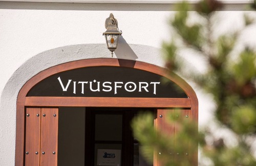 Hopfen am See Apartment | Double room "Edinburgh" in the Vitusfort house
