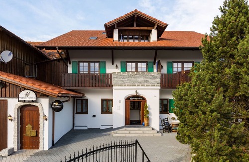 Hopfen am See Apartment | Double room "Edinburgh" in the Vitusfort house