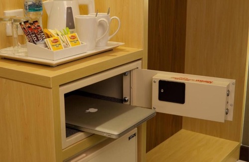 Abu Shagara House | Double Room Near New City Centre Hypermarket