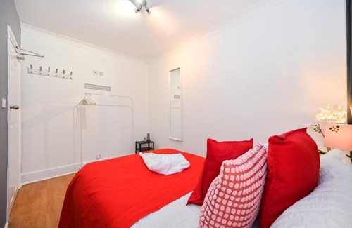 Reading House | Double Room Reading