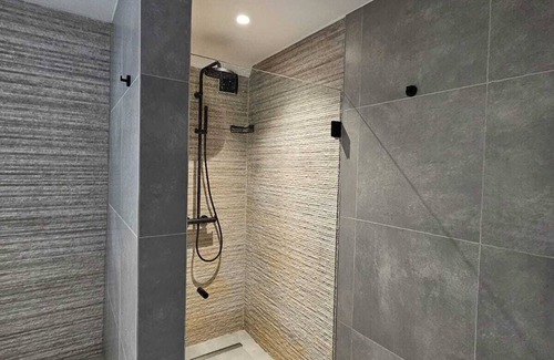 St. Macharius House | Double Room with kitchen(1)
