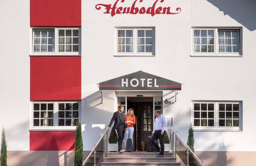 Umkirch Apartment | Double room with toilet and shower - Hotel Heuboden