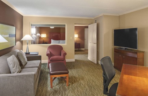 Fairlawn Hotel | DoubleTree by Hilton Akron Fairlawn