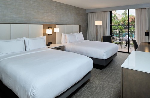 Buena Park Hotel | DoubleTree by Hilton Buena Park