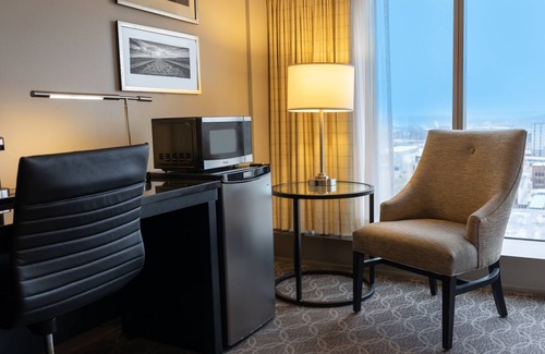 Cedar Rapids - Iowa City Hotel | Doubletree by Hilton Cedar Rapids Convention Complex