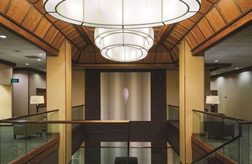 Downtown Northeast Hotel | DoubleTree by Hilton Hotel & Executive Meeting Center Omaha-Downtown