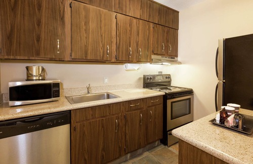Uptown Hotel | DoubleTree by Hilton Hotel & Suites Houston by the Galleria