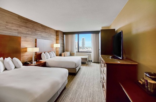 Uptown Hotel | DoubleTree by Hilton Hotel & Suites Houston by the Galleria