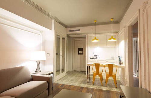 Karaoz Hotel | DoubleTree by Hilton Hotel Izmir Airport