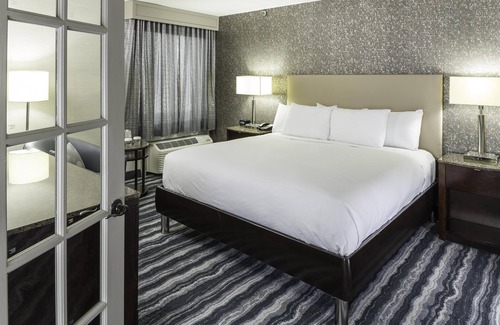 Talleyville Hotel | DoubleTree by Hilton Hotel Wilmington