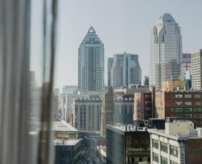 Quartier des Spectacles Hotel | DoubleTree By Hilton Montreal