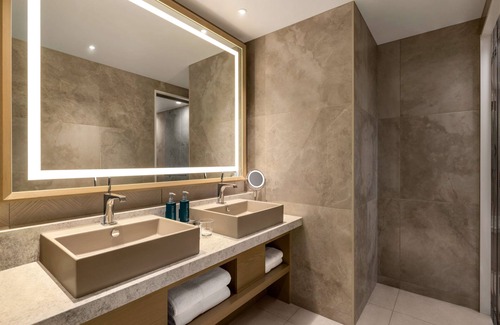 Toyama Hotel | DoubleTree by Hilton Toyama