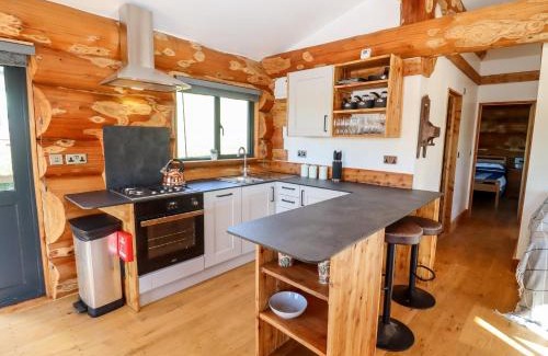 Upper Sapey House | Douglas Cabin