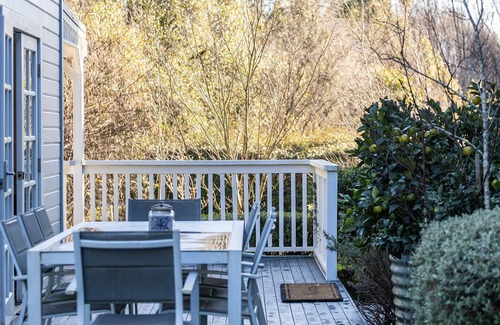 Bundanoon House | Dove Cottage – cosy storybook cottage in a private setting with a fireplace