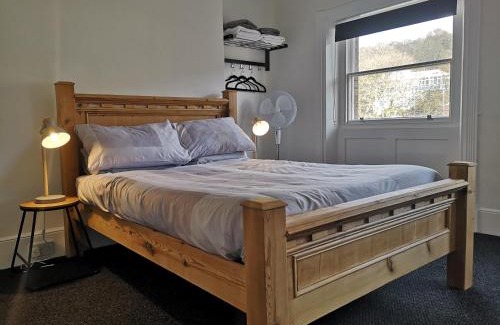 Dover House | Dover Town Rooms - Short Lets & Serviced Accommodation - Dover