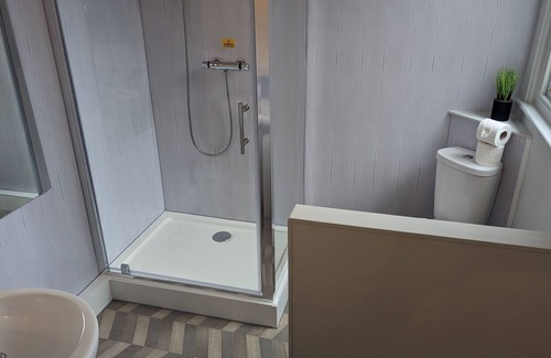 Dover House | Dover Town Rooms (Single Room 4)