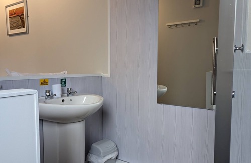 Dover House | Dover Town Rooms (Single Room 4)