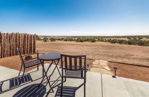 Canyon Apartment | Doves Rest Cabins - Phantom
