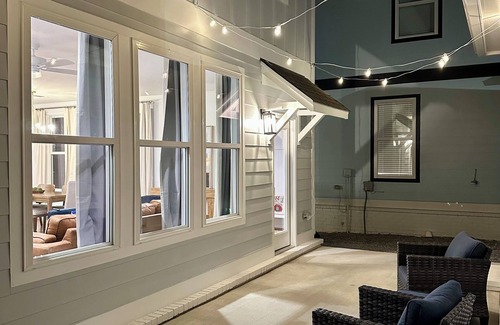 Oxford Condo | Downtime-Time to relax in this BRAND NEW Oxford Cottage off of Sisk Avenue!