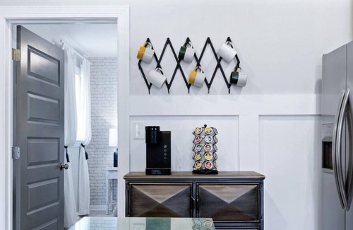 Downtown Apartment | Downtown 1/1 for Traveling Workers