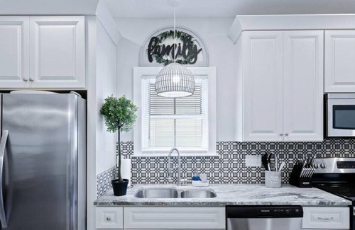 Downtown Apartment | Downtown 1/1 for Traveling Workers