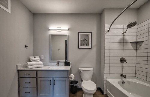 Lockerbie Square Apartment | Downtown 1BR: Gym, Smart TVs, Free Parking