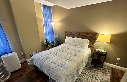 Downtown Memphis Apartment | Downtown 3BR / 2BA - Near Court Square Park