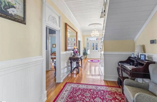 Anderson Apartment | Downtown Anderson Stay | Queen Bed + Event Space